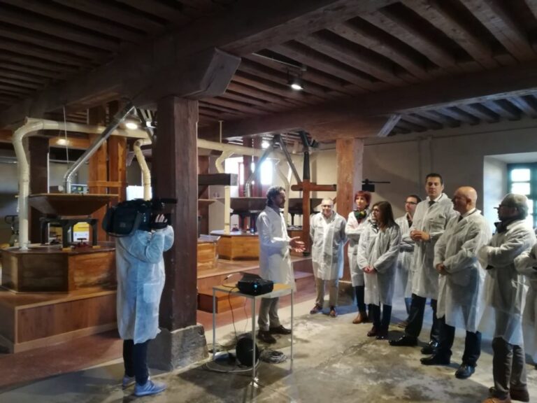 Visita del Viceconsejero de Desarrollo Rural de la Junta de Castilla y León y Director General del ITACyL al Molino de Piedra